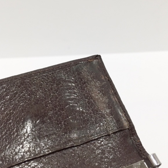 Gucci brown distressed monogram canvas and leather key wallet - Picture 10 of 12